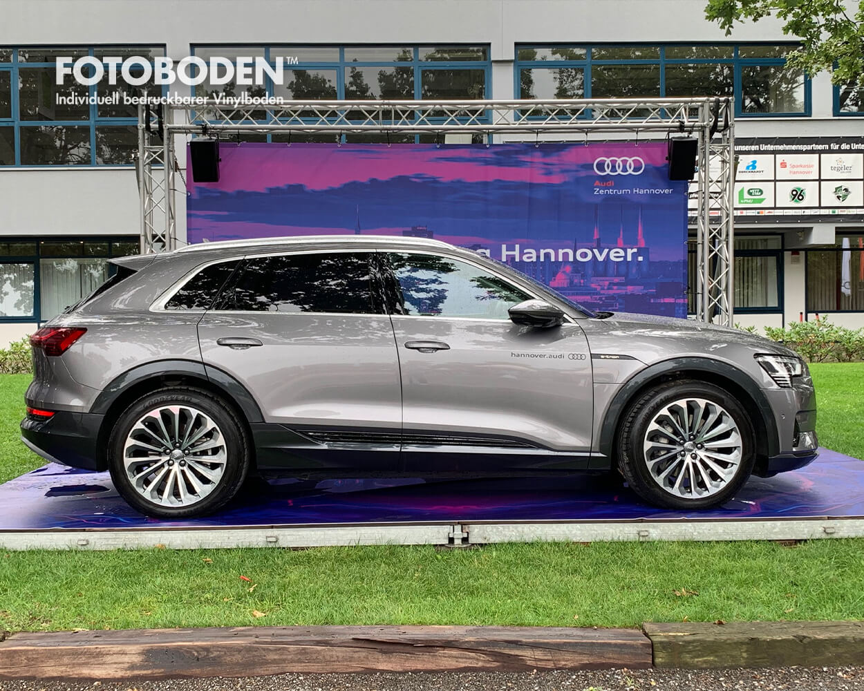 FOTOBODEN™ Präsentationsboden PromotionMobiler Messestand