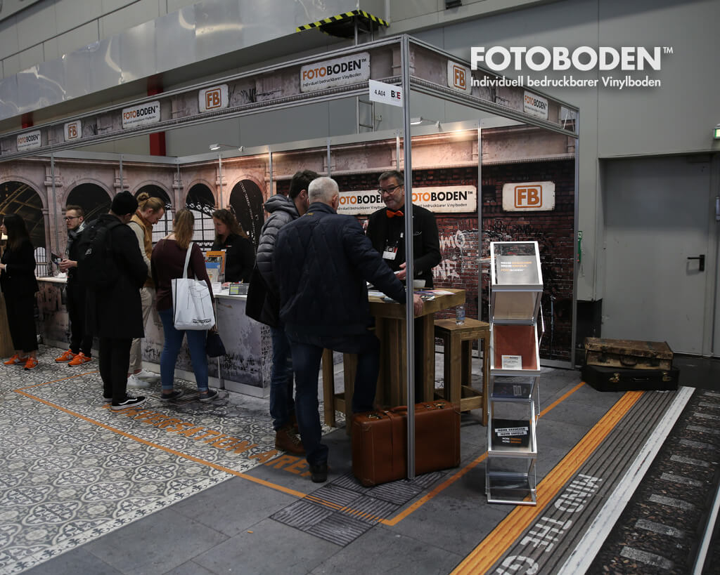 FOTOTBODEN Messestand Design